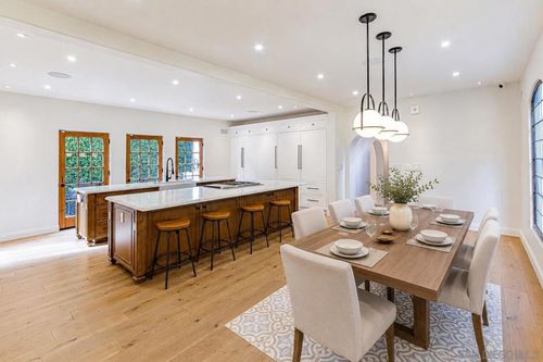 268 S Arden Blvd, Los Angeles, CA, 90004-3719 | Card Image