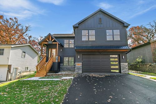 8611 Dorr Rd, Wonder Lake, IL, 60097-8888 | Card Image