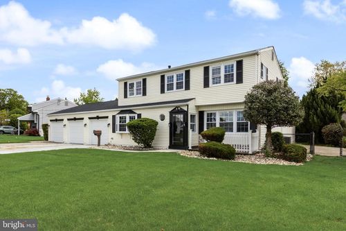 13 Cypress Rd, Burlington, NJ, 08016-3113 | Card Image