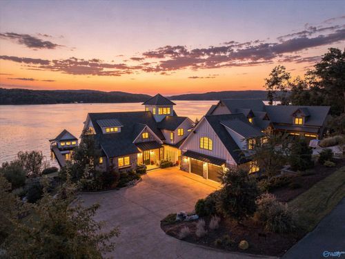 905 Reserve Drive, Guntersville, AL, 35976 | Card Image