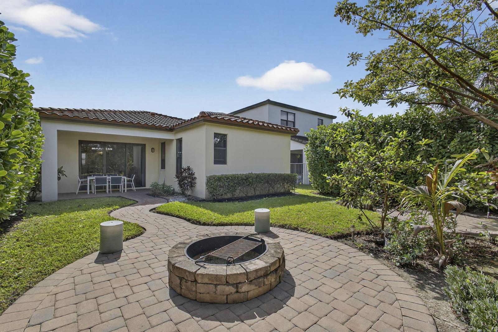 Residential in Westlake 2