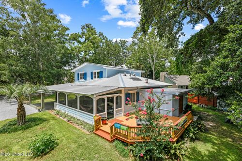 501 Forest Hill Dr, Ocean Springs, MS, 39564-4803 | Card Image