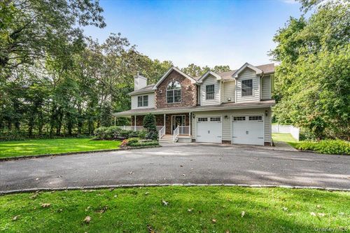 53 State Pl, Huntington, NY, 11743-5634 | Card Image