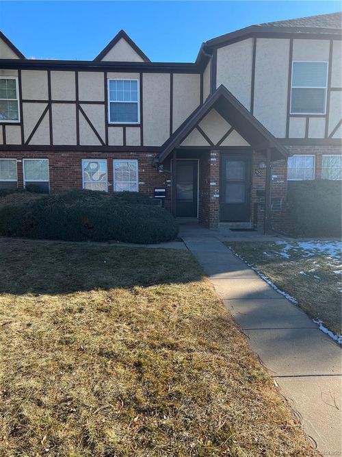 952 S Iola St, Aurora, CO, 80012-3007 | Card Image