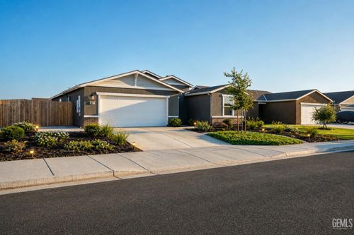 8611 Lacuna Coil Avenue, Bakersfield, CA, 93311 | Card Image