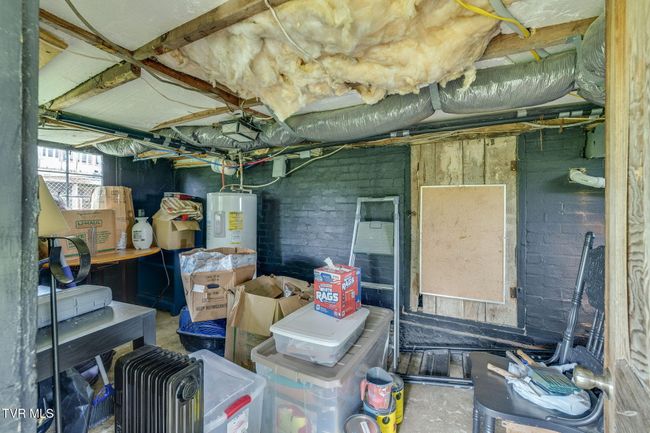storage space under home | Image 30