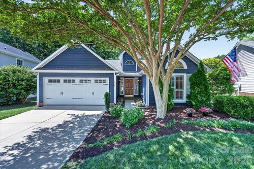 819 Mill Run Dr, Charlotte, NC, 28209-4062 | Card Image