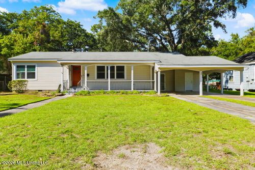 395 Oaklawn Pl, Biloxi, MS, 39530-1634 | Card Image