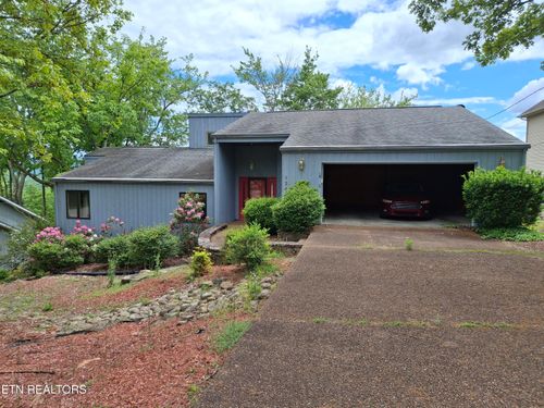 124 Sugarbush Cir, Crossville, TN, 38558-7728 | Card Image