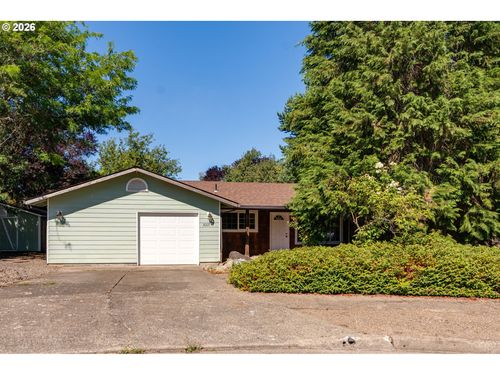 3005 E Lindquist Ct, Newberg, OR, 97132-1429 | Card Image