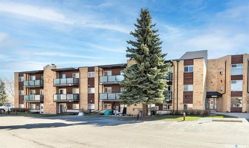 102-411 Tait Crt, Saskatoon, SK, S7H5L3 | Card Image