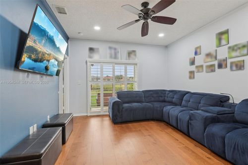 5104-2923 Crestwood Ter, Margate, FL, 33063-9354 | Card Image