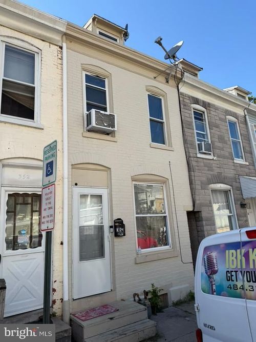 354 Linden St, READING, PA, 19604-2934 | Card Image
