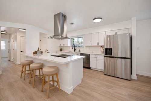 1117 Singingwood Rd, Sacramento, CA, 95864-7735 | Card Image