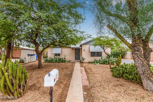 8911 N 10th St, Phoenix, AZ, 85020-3003 | Card Image