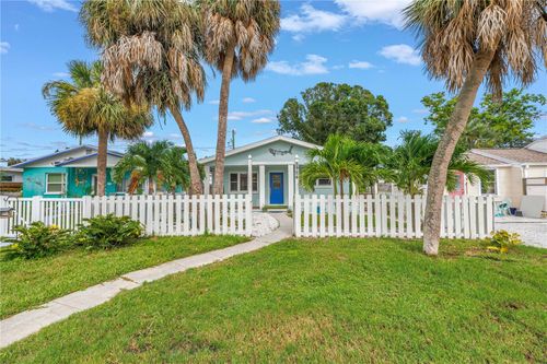 2926 57th St S, GULFPORT, FL, 33707-5246 | Card Image