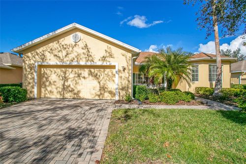 111 Bell Tower Crossing E, Poinciana, FL, 34759 | Card Image