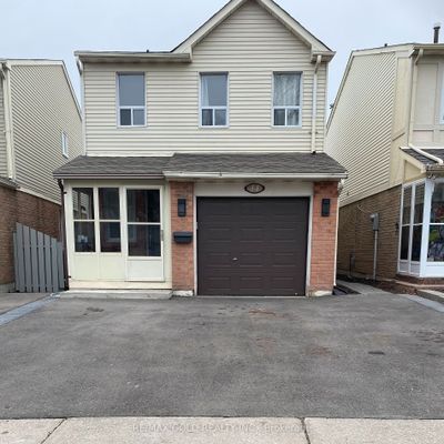 44 Malabar Cres, House other with 3 bedrooms, 4 bathrooms and 5 parking in Brampton ON | Image 1