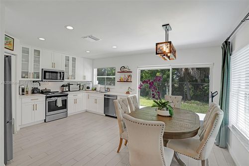 20831 Nw 22nd Ct, Pembroke Pines, FL, 33029-2322 | Card Image