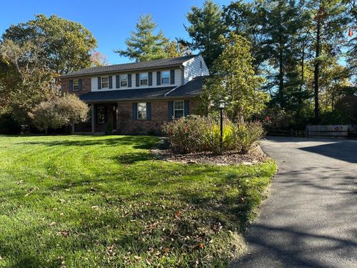 8140 Maxfield Ln, Madeira, OH, 45243-2212 | Card Image