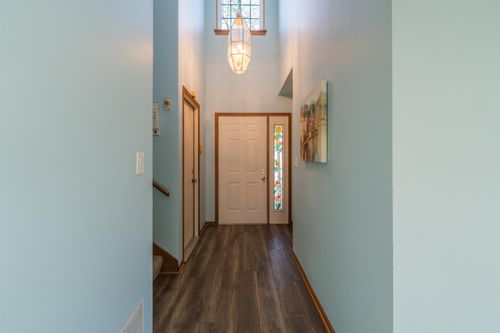 18775 Brookfield Lake Dr, Brookfield, WI, 53045-6170 | Card Image