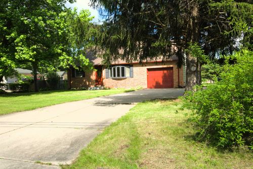 54872 Bittersweet Road, Mishawaka, IN, 46545-5220 | Card Image