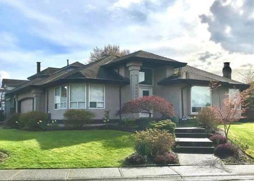 {{alt}} | Card Image