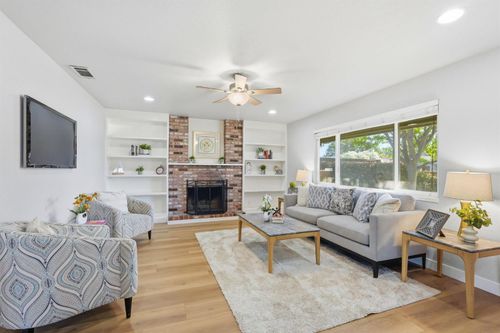 7025 Checkerbloom Way, Citrus Heights, CA, 95610-4010 | Card Image