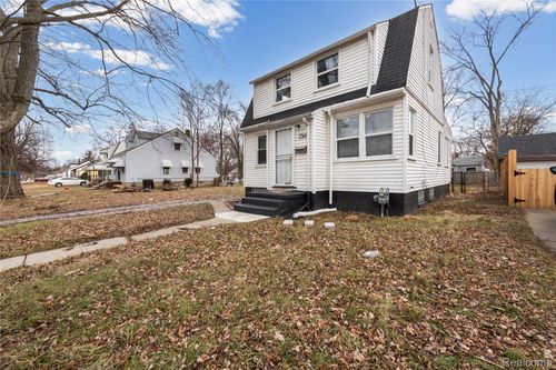 7746 Penrod St, Detroit, MI, 48228-5422 | Card Image