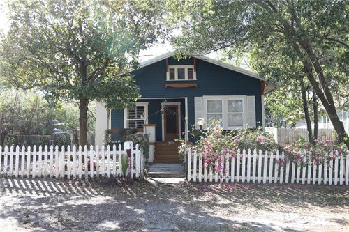 8410 N Mitchell Ave, TAMPA, FL, 33604-1625 | Card Image