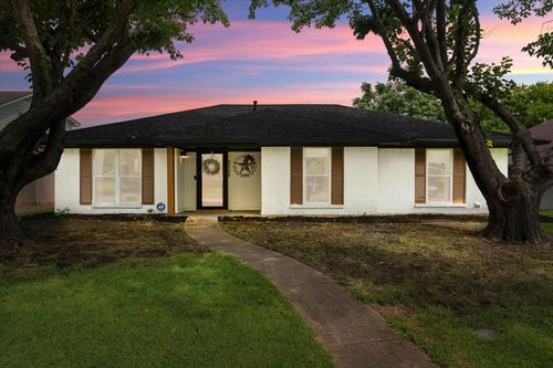 5208 Pensacola Dr, Garland, TX, 75043-2817 | Card Image