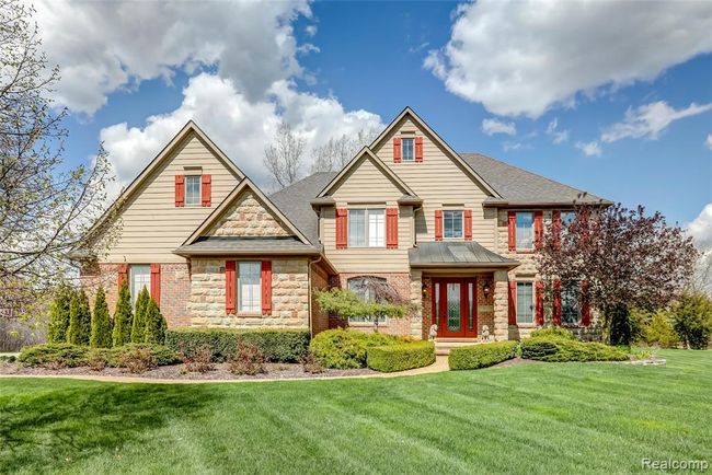 Welcome Home to 8851 Stoney Creek Drive, South Lyon MI 48178 | Image 1