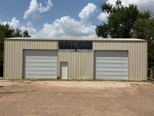 927 Main St, Sulphur Springs, TX, 75482-3828 | Card Image
