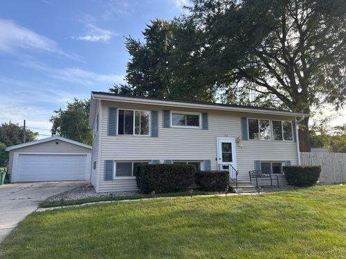722 Thomas St, Fond Du Lac, WI, 54935-3024 | Card Image