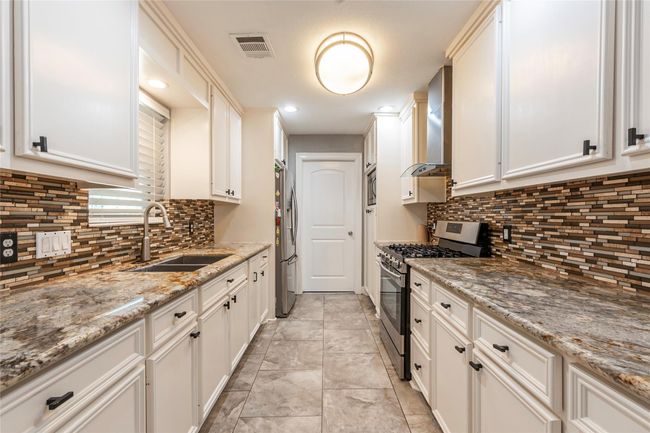 2302 Peach Ln, House other with 4 bedrooms, 3 bathrooms and 4 parking in Pasadena TX | Image 15