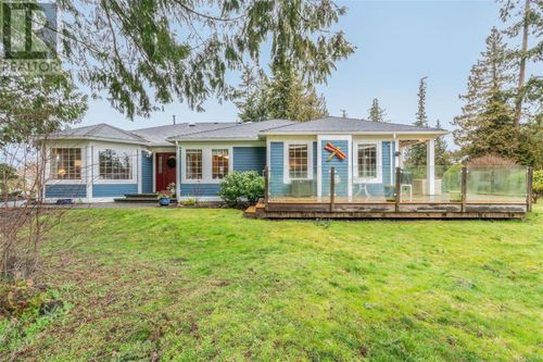 1323 Leeward Way, Qualicum Beach, BC, V9K2M1 | Card Image