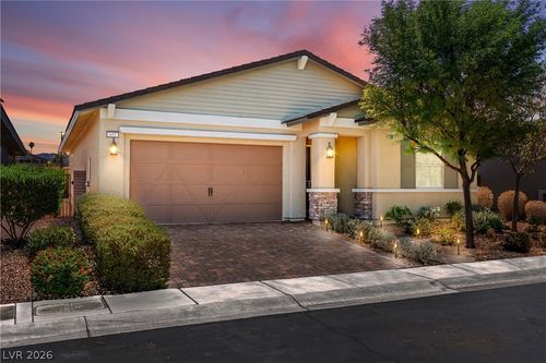 652 Longfeather St, Henderson, NV, 89011-5403 | Card Image