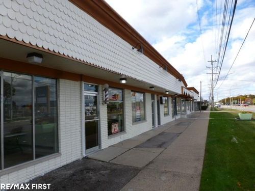 8312 E 12 Mile Rd, Warren, MI, 48093-2759 | Card Image