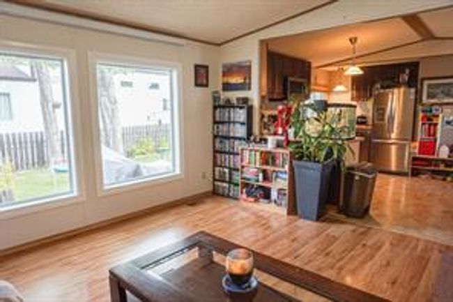 28 - 5800 46 St, Home with 2 bedrooms, 1 bathrooms and 2 parking in Olds AB | Image 6
