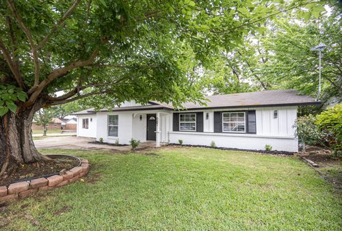 1208 Andrews St, Arlington, TX, 76011-5025 | Card Image