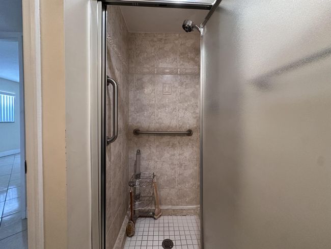 433 Saxony J, Condo with 2 bedrooms, 2 bathrooms and null parking in Delray Beach FL | Image 42