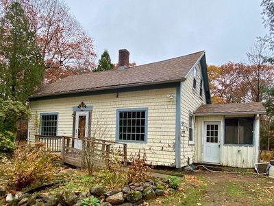 148 Ragged Hill Rd, House other with 2 bedrooms, 1 bathrooms and 4 parking in Hubbardston MA | Image 2