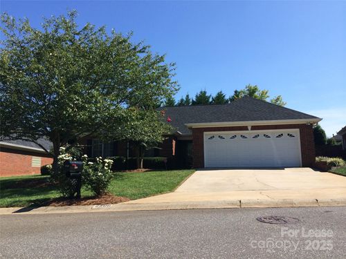 2206 Water Oak Ln, Gastonia, NC, 28056-7528 | Card Image