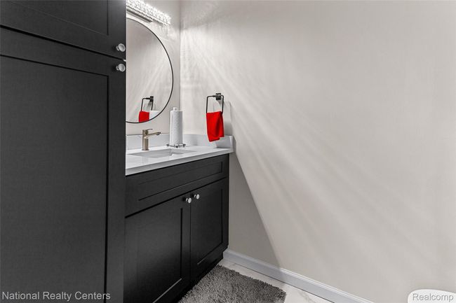 Powder Room | Image 12