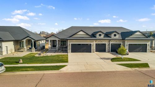 7508 S Grand Arbor Ct, Sioux Falls, SD, 57108-3144 | Card Image