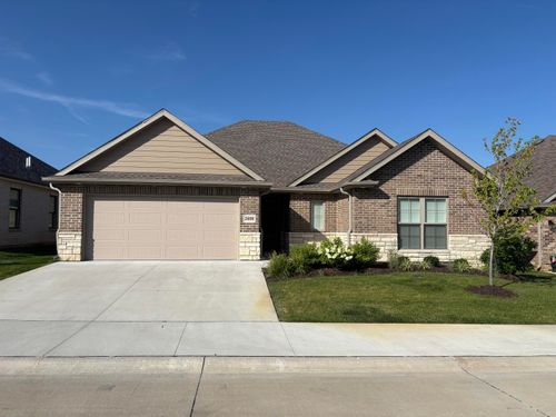 5608 Troylene Ct, COLUMBIA, MO, 65201-8438 | Card Image
