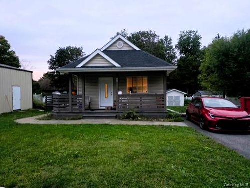 49 Larchmont Rd, Carmel, NY, 10512-6369 | Card Image