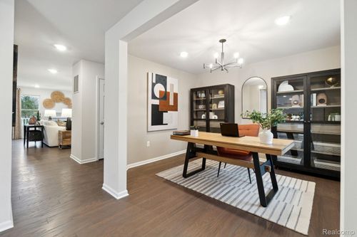 725 Knollwood Bnd, Chelsea, MI, 48118 | Card Image