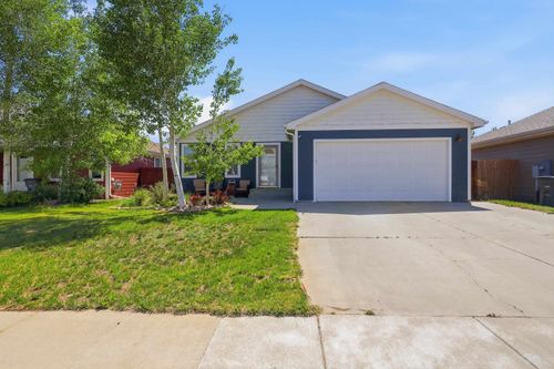 647 Bozeman Trl, Evansville, WY, 82636-9408 | Card Image