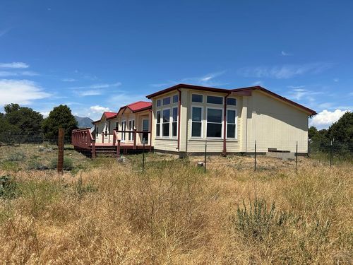 536 Seneca Cir, Walsenburg, CO, 81089-9586 | Card Image